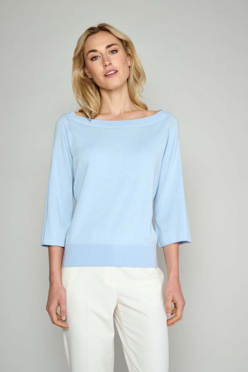 Pull best sale bleu clair