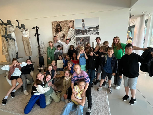 Jong bloed op bezoek bij Marie Méro