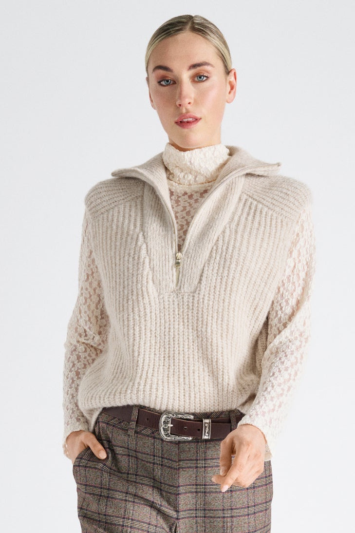 Crème kanten sous-pull