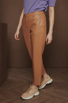 Trendy 7/8 broek in camel eco-leder