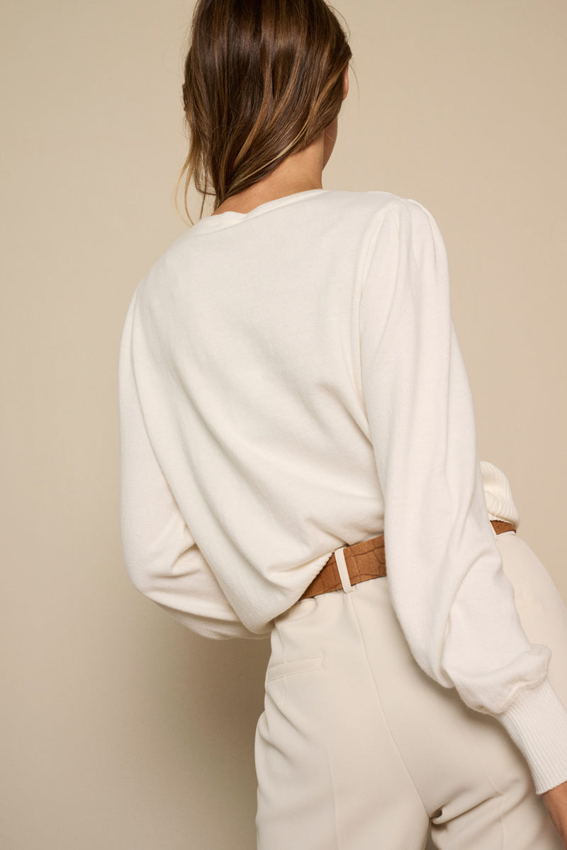 Fine knitted pull in winter white