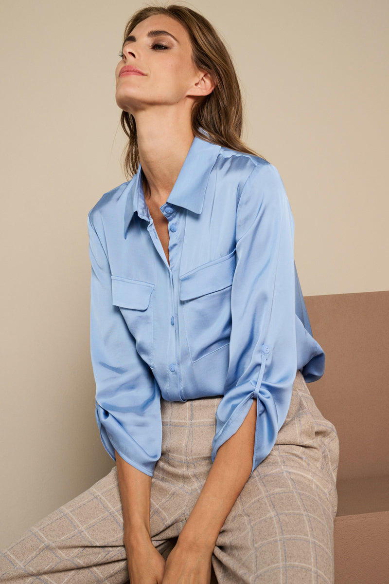 Blouse en bleu glacier