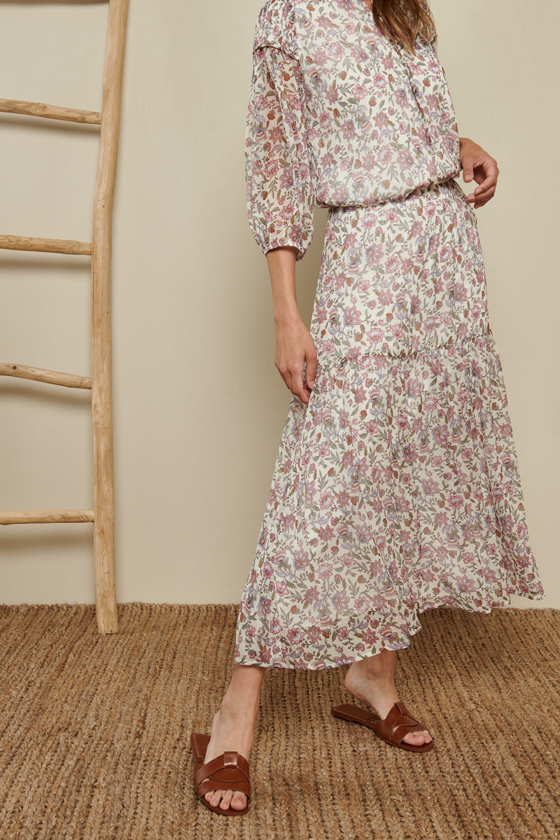 Long skirt with fine flower print