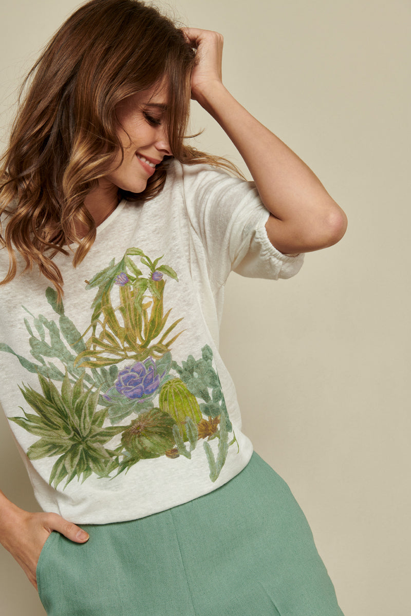 Ecru t-shirt with tropical print