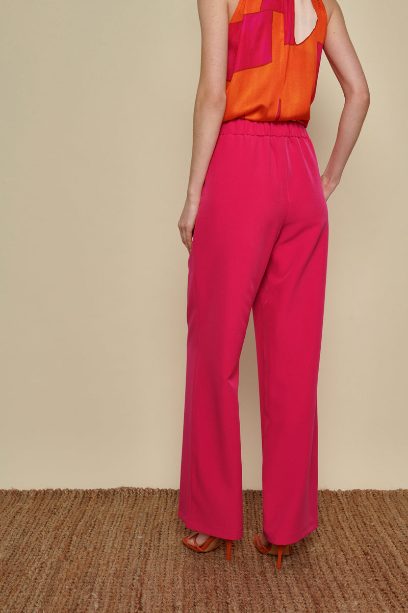 Wide-leg trousers in fuchsia