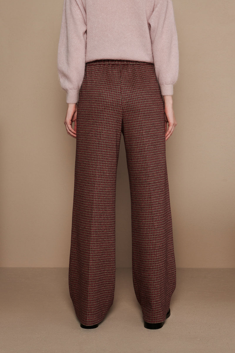 Wide-leg trousers in tartan pattern