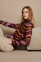 Fine quality pullover with colourful stripes