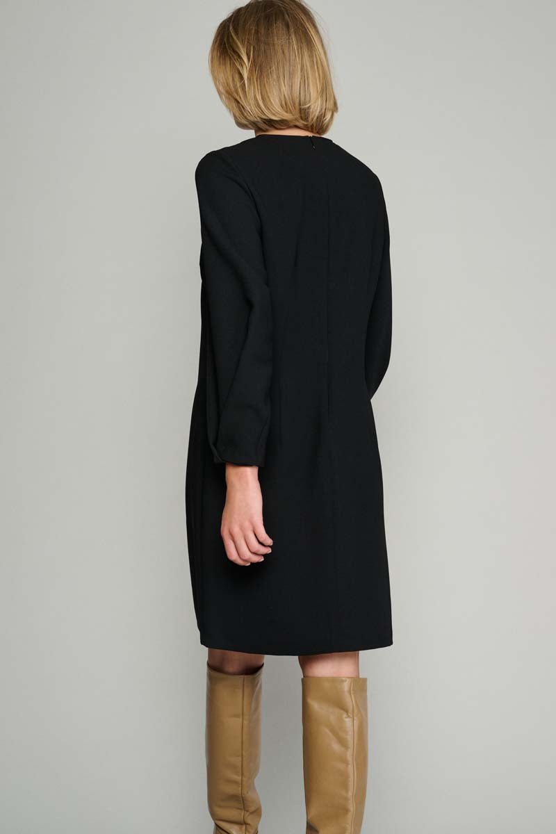 Robe tunique noire à manches longues