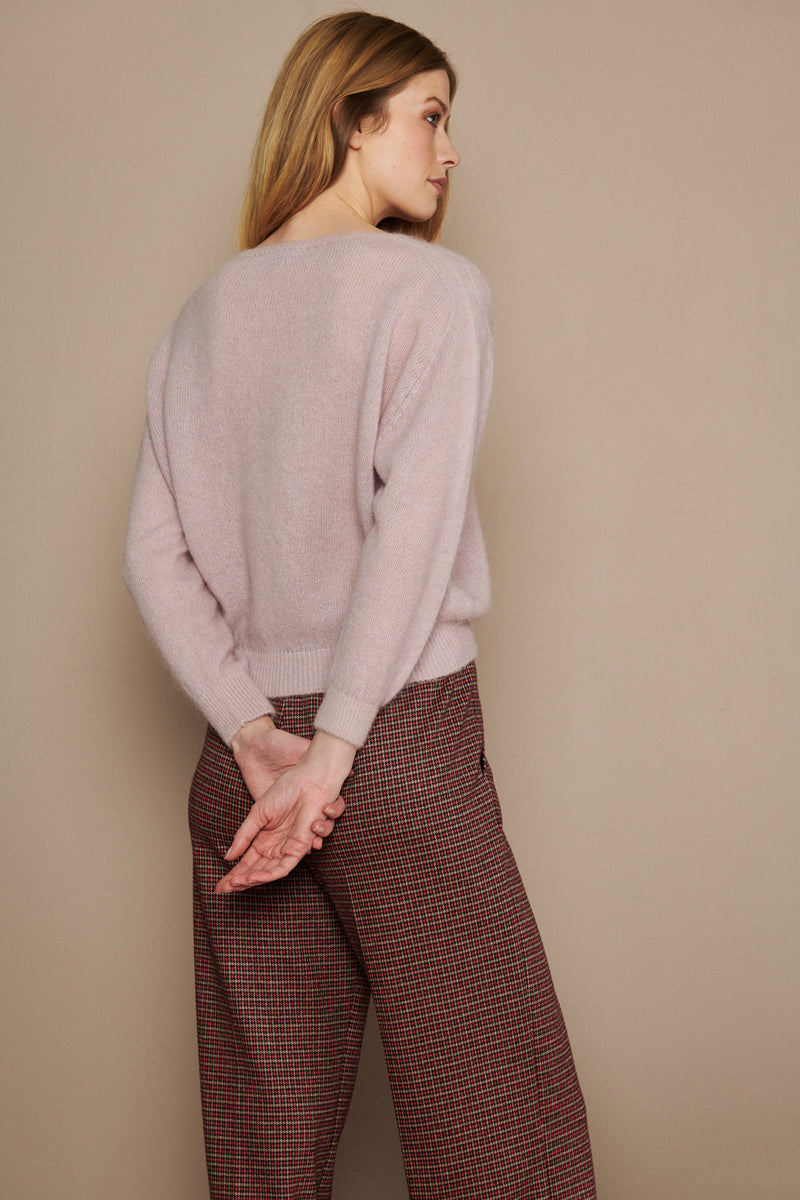 Casual light pink pullover