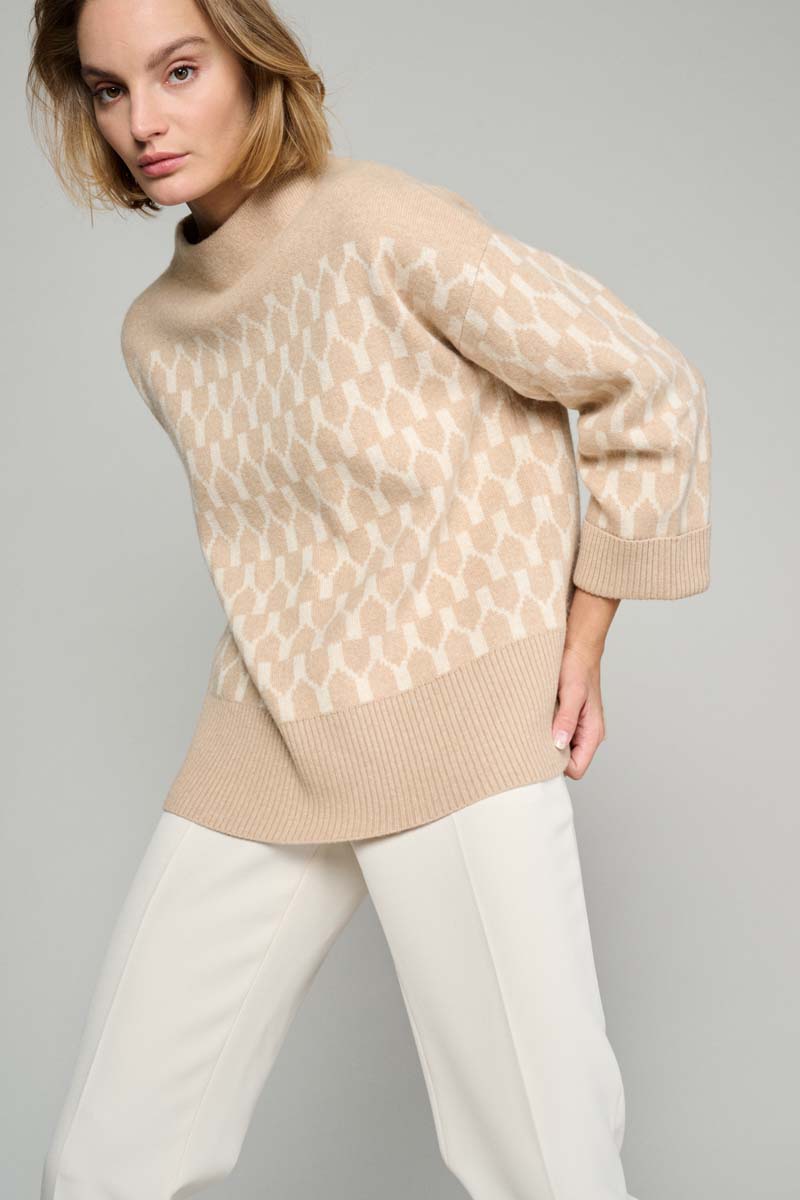 Camel pullover with block pattern