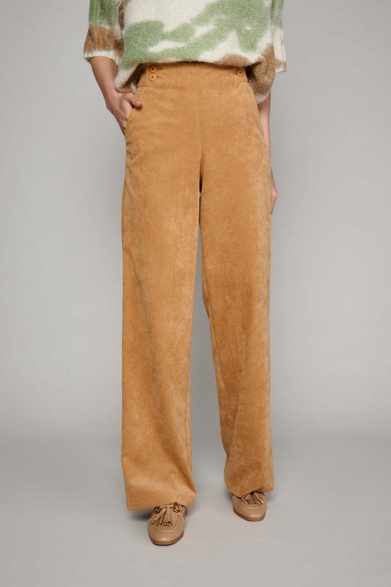 Corduroy trousers in soft caramel colour