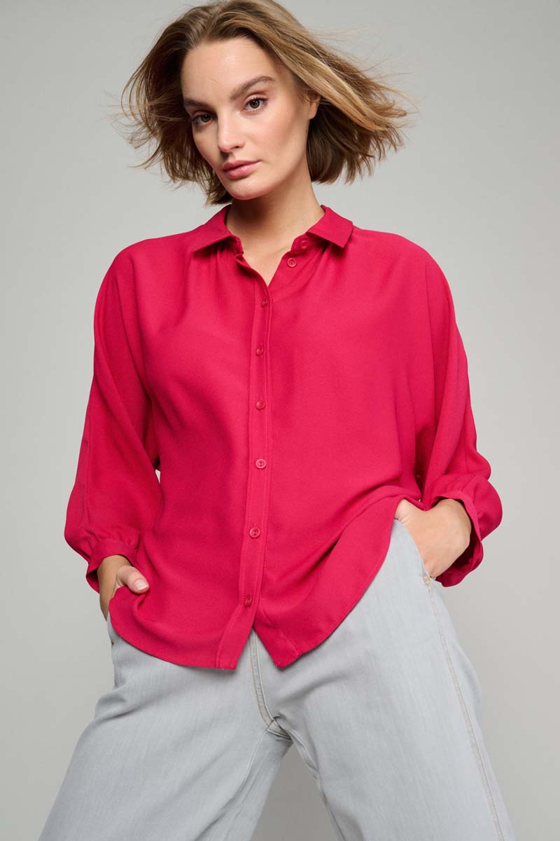 Blouse in warm fuchsia