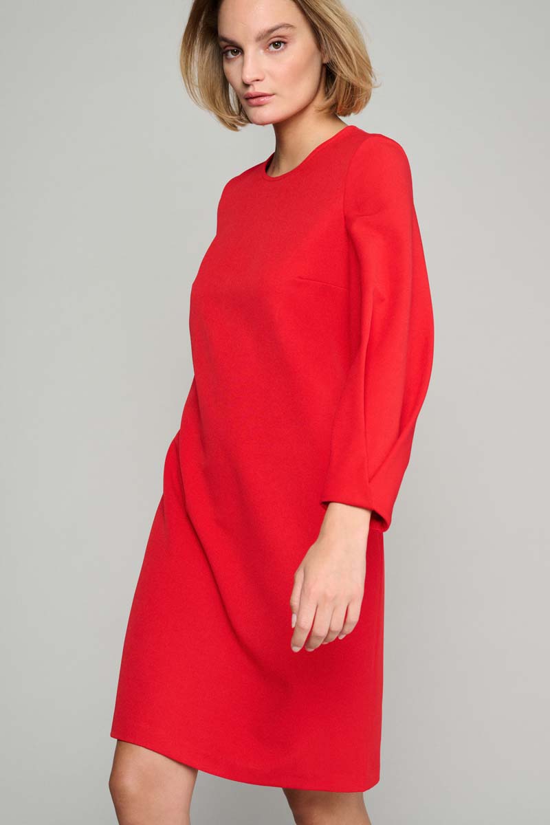 Red tunic dress with long sleeves 