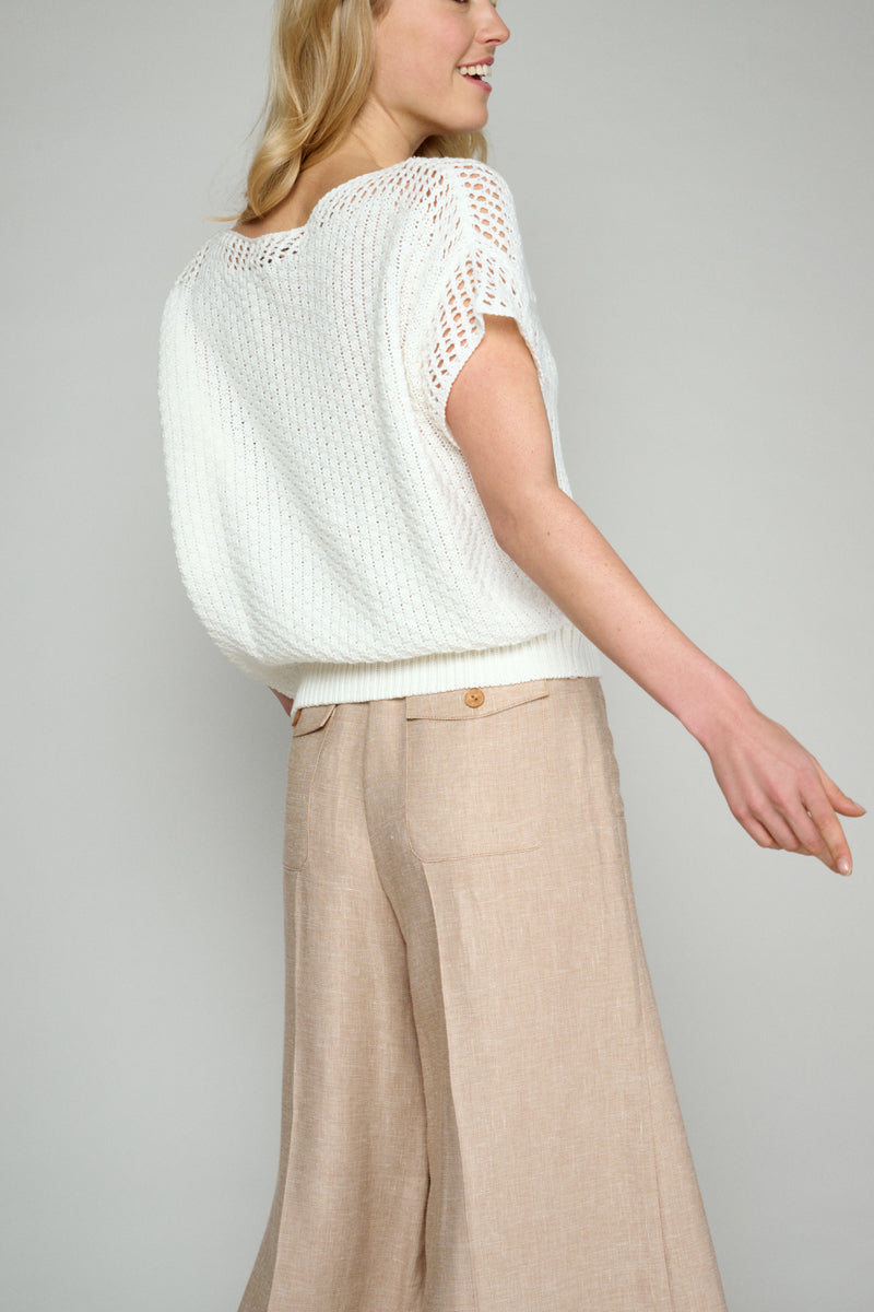 Loose-knit pullover in ecru