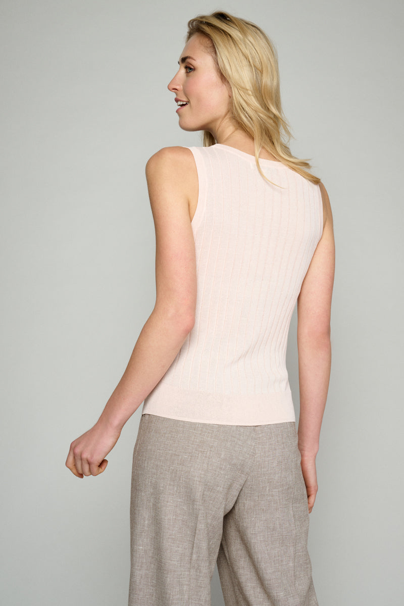 Salmon pink knitted sleeveless top