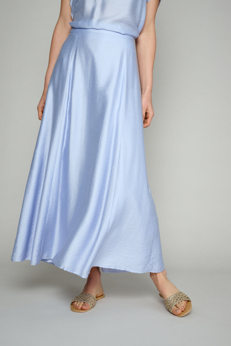 Elegant skirt in soft lavender colour