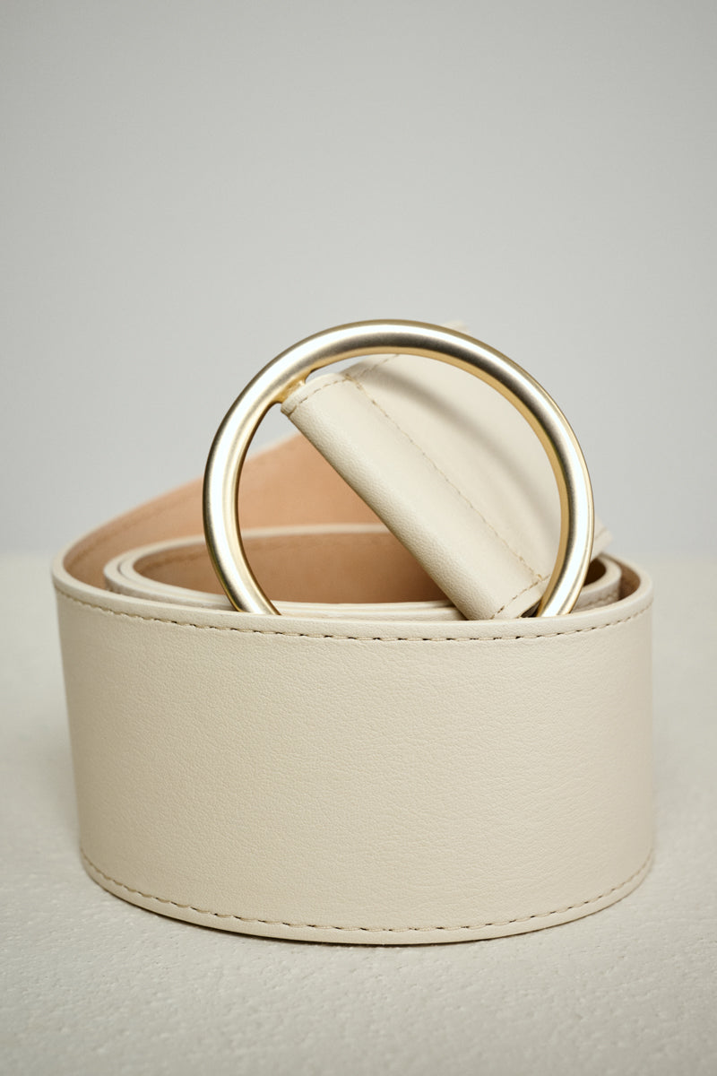 Belt in ecru leather