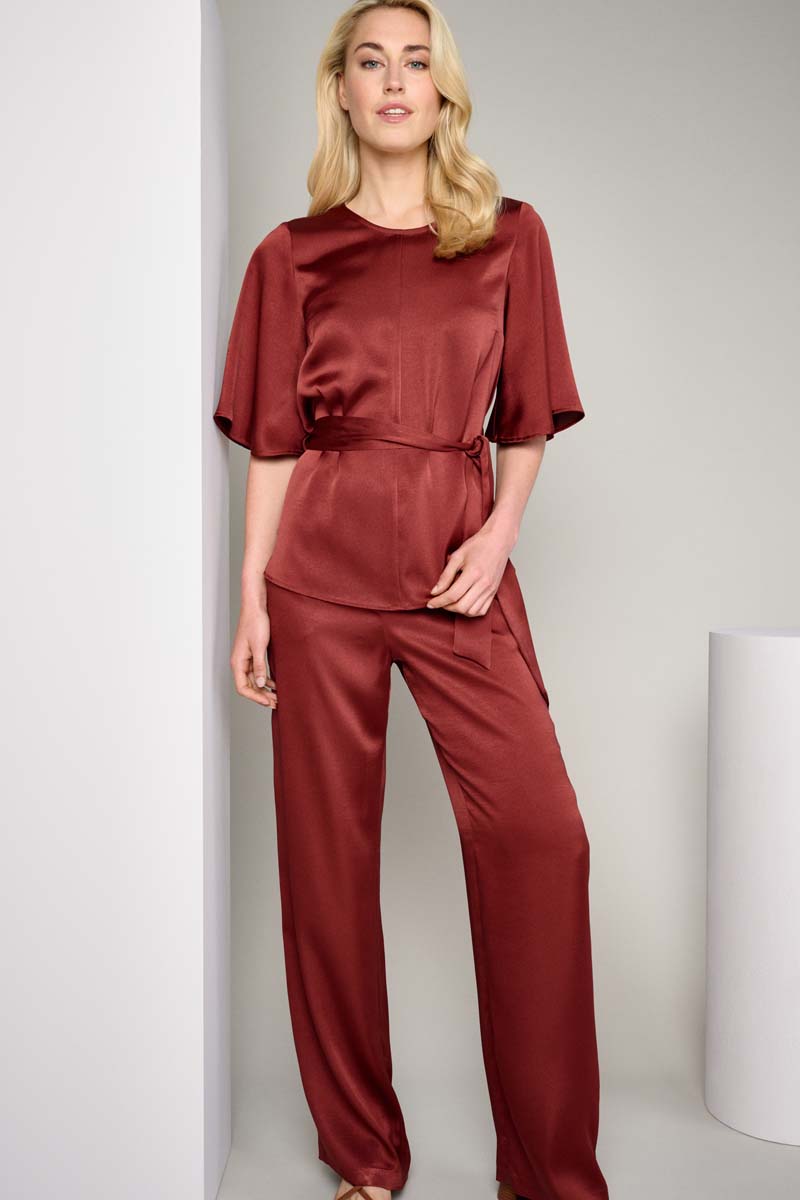 Bordeaux pants in satin look