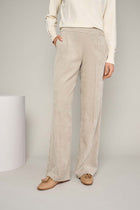 Wide leg pants in velour