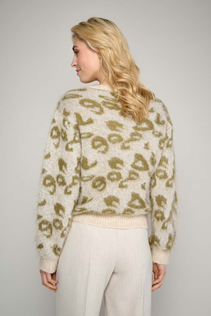 Pull vert tendance avec imprimé animalier