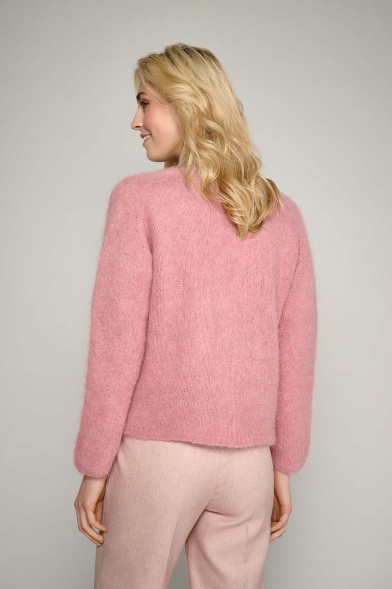 Zachtroze losse cardigan met knoopsluiting