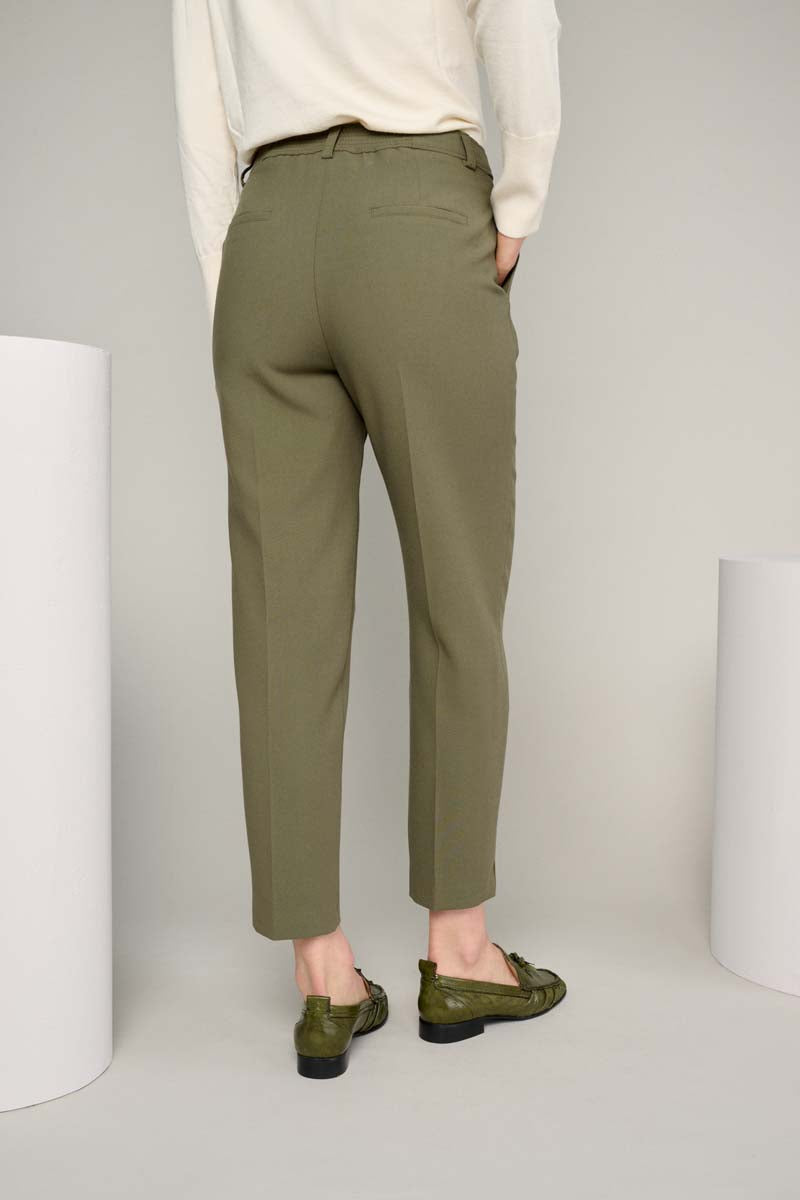 7/8 trousers in green