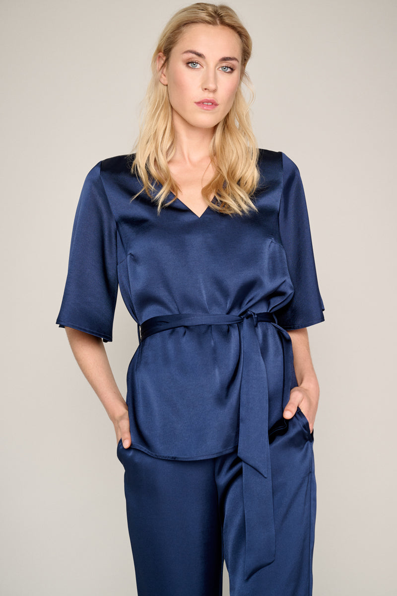 Dark blue tunic blouse with short sleeves