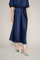 Dark blue skirt in satin look