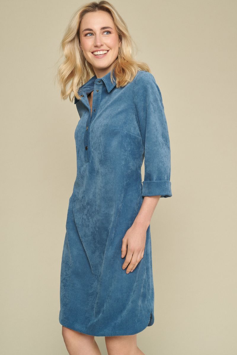 Robe bleu foncé en velours