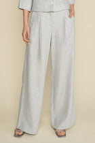 Grey trousers with pleat and wide legs