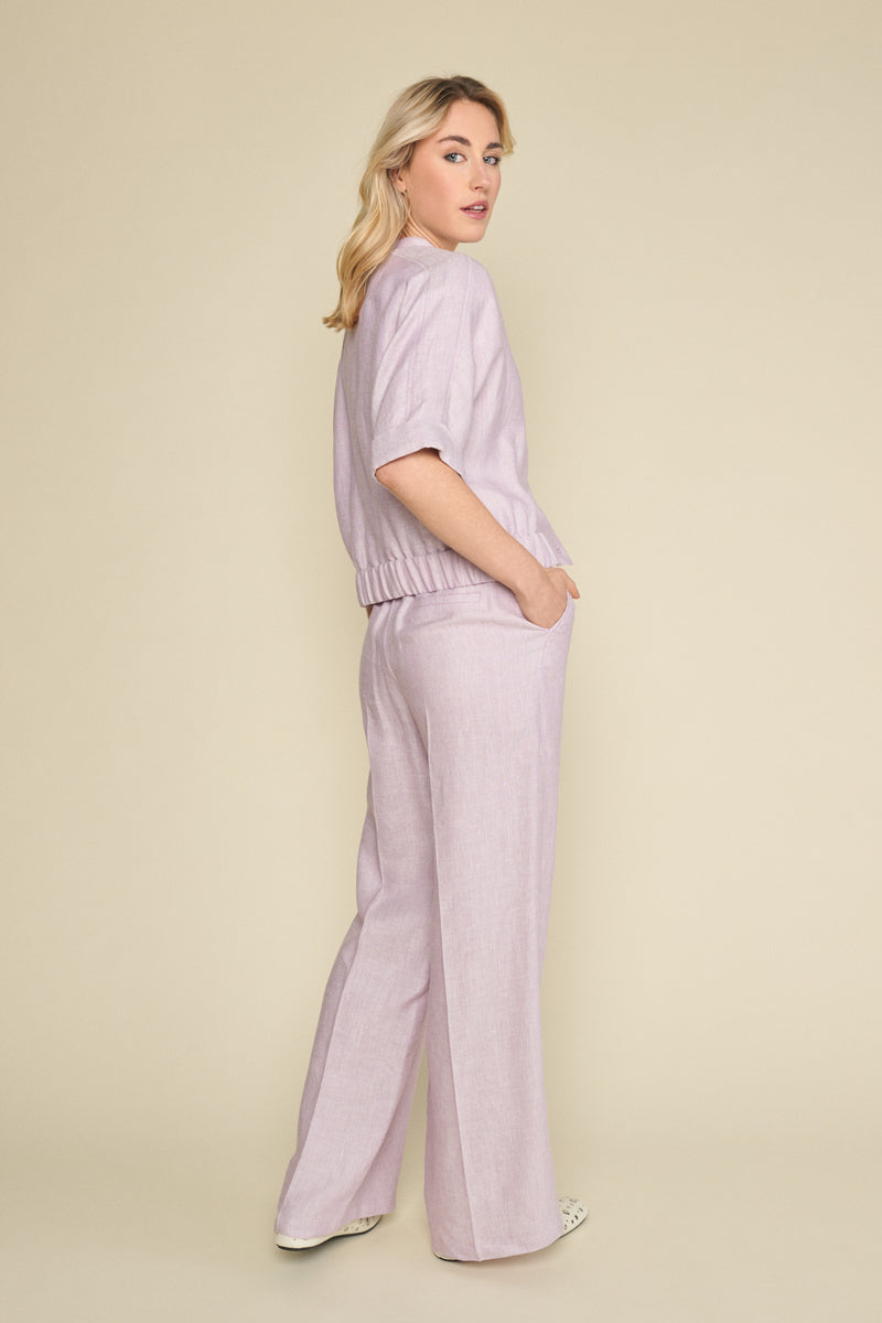 Lilac straight-leg trousers with elastic at the back