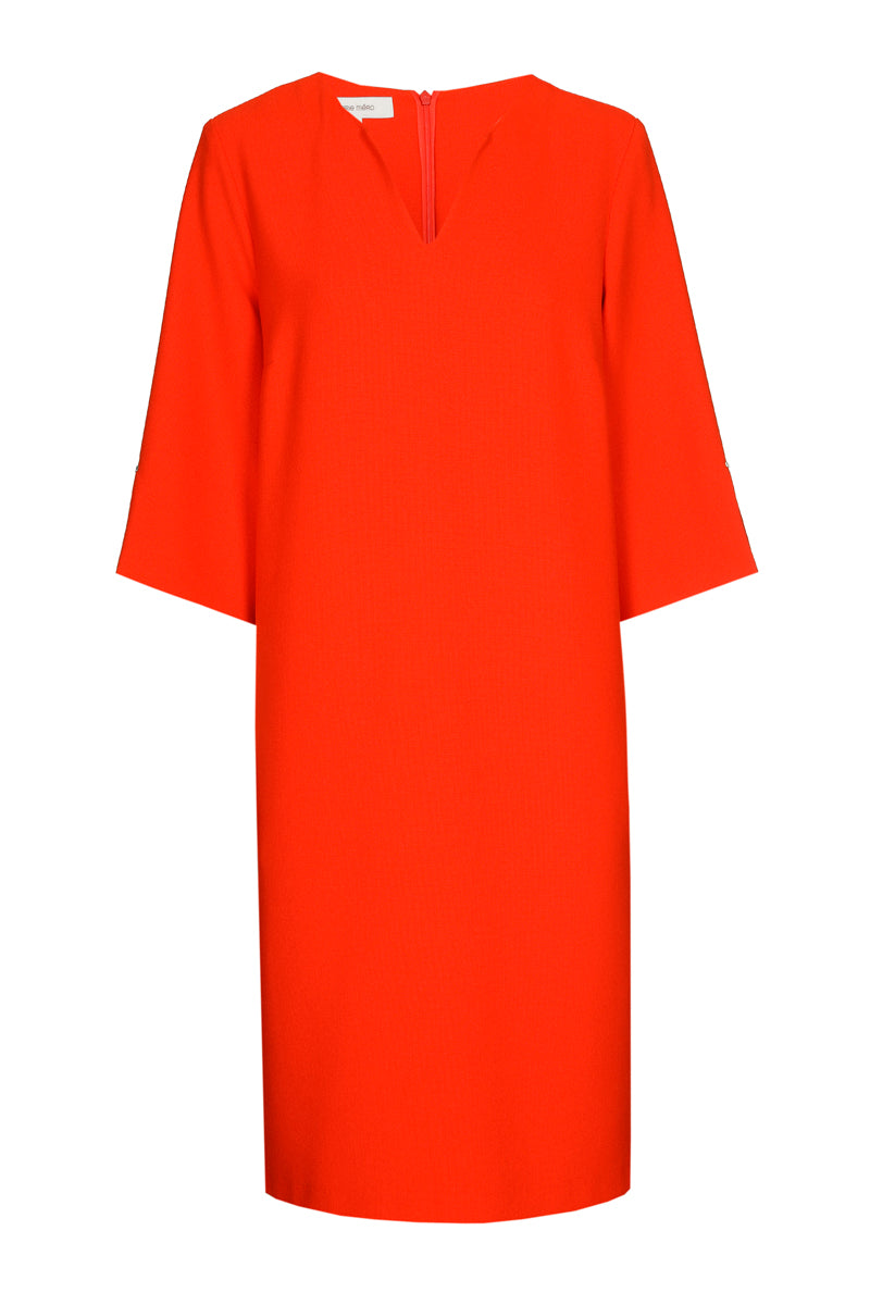 Elegant red dress with v-neck and beautifully finished sleeves