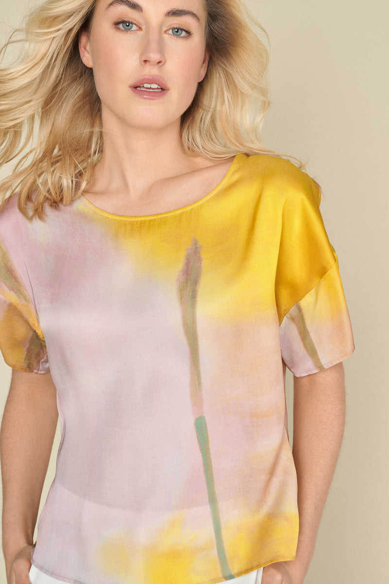 Blouse with yellow and pink print