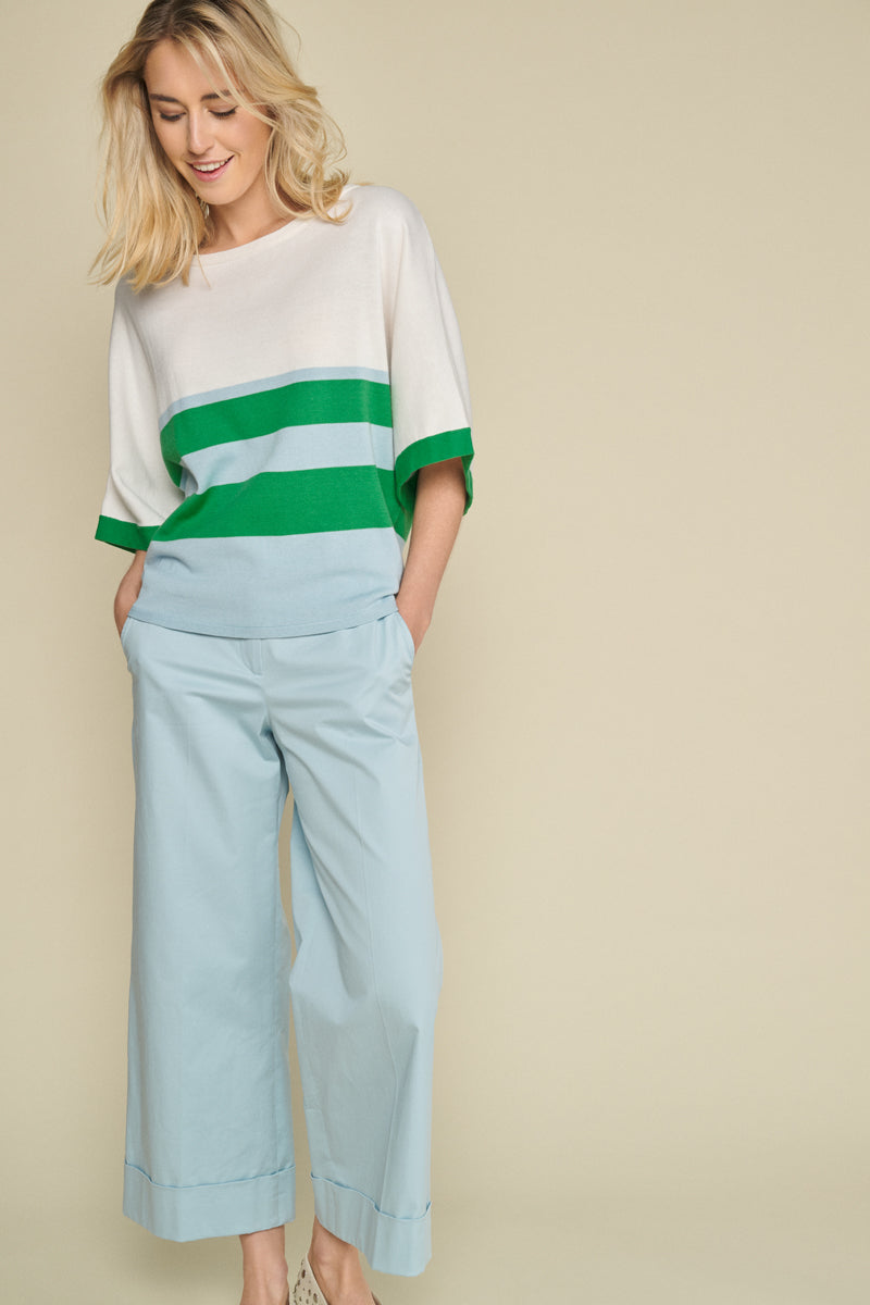 Trousers light blue with wide leg and 7/8 length