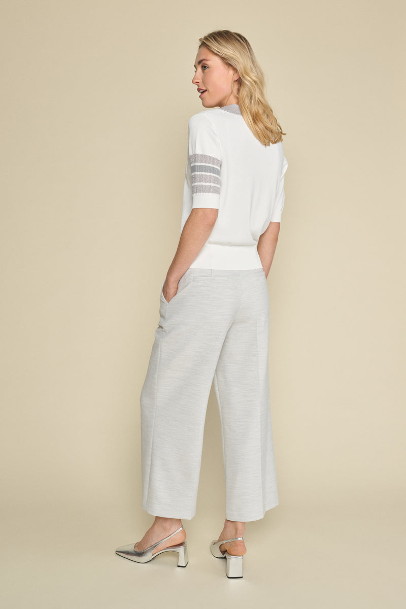 Wide-leg trousers with 7/8 lenght and stretch