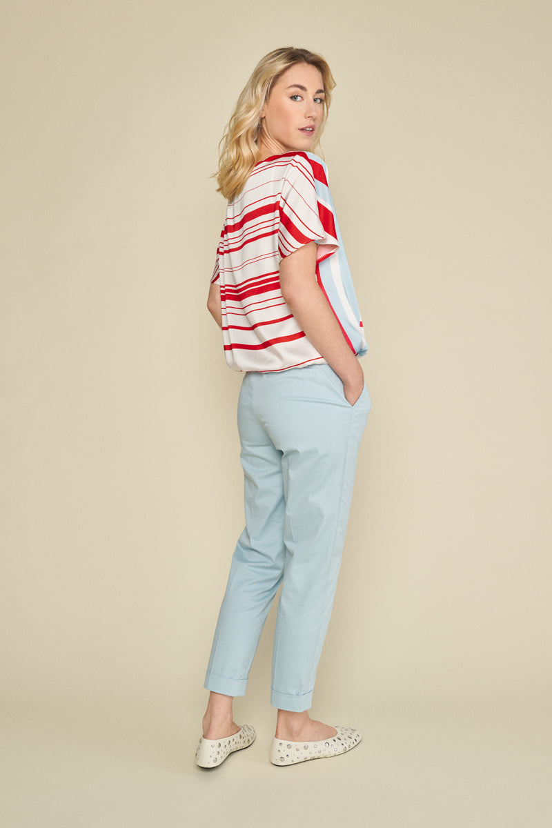 Blouse with round neck, short sleeves and stretcher at the waist