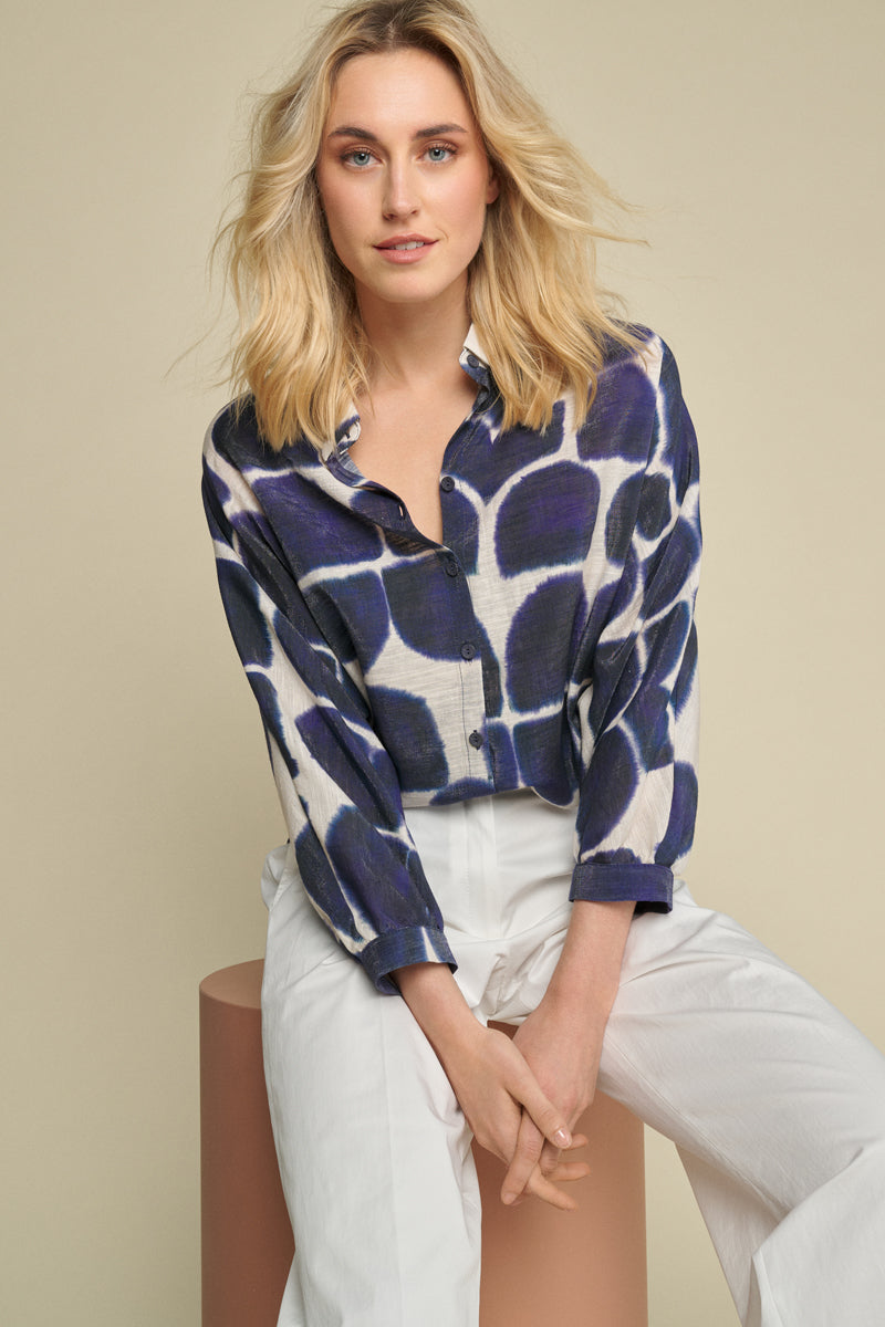 Blouse with stylish print