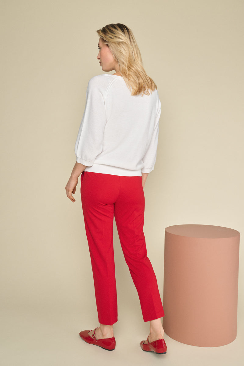 Red trousers in jersey fabric with narrow legs