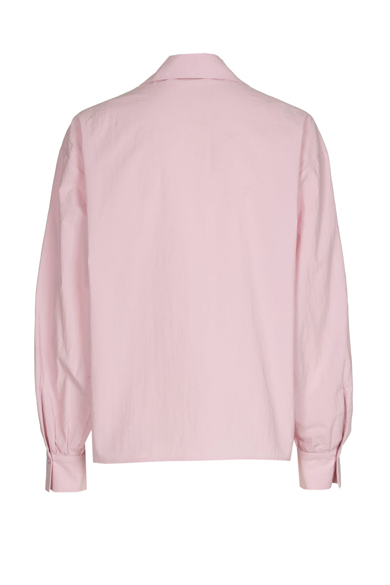 Pink blouse in loose fit
