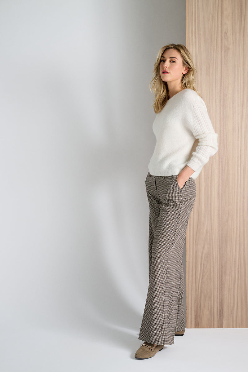 Pull écru à col rond en alpaga