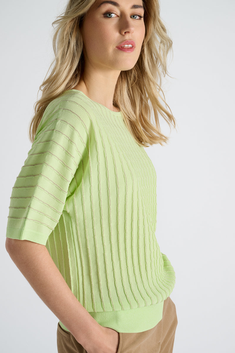 EN EXCLUSIVITÉ DANS NOS CONCEPT STORES: Pull couleur citron vert à col bateau et rayures verticales
