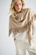 Écharpe triangulaire doux en beige avec franges en suède