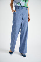 Straight pants denim look