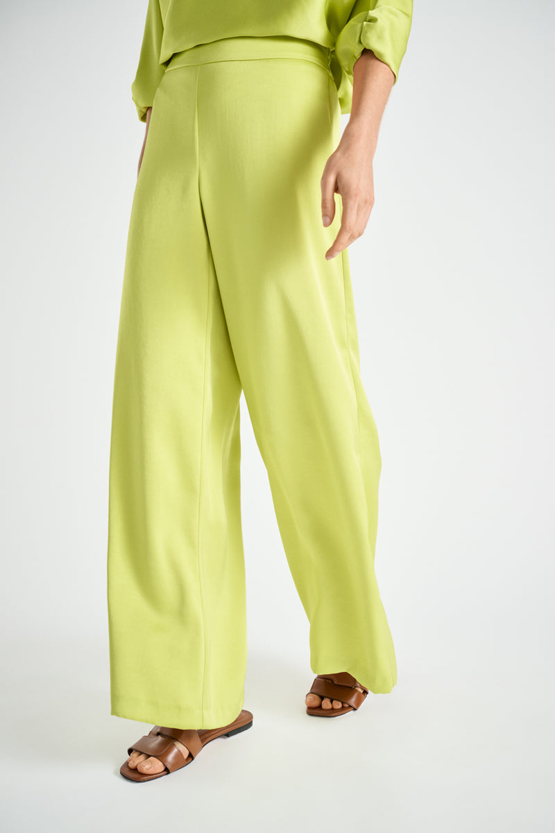Wijde limoengroene broek in satijnlook