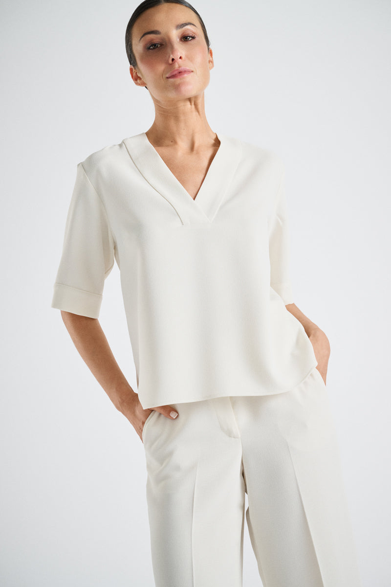 Ecru bloes-tuniek met v-hals