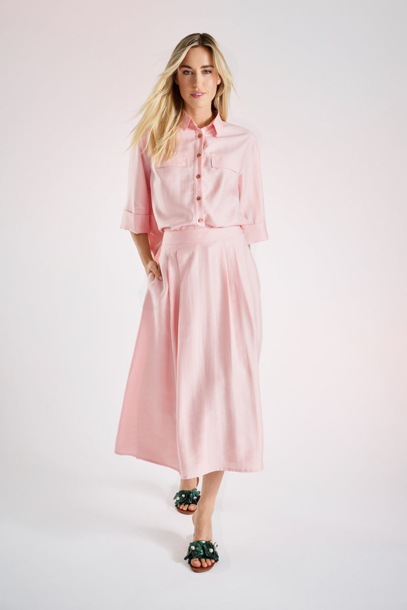 Kort en recht roze bloesje met borstzakken