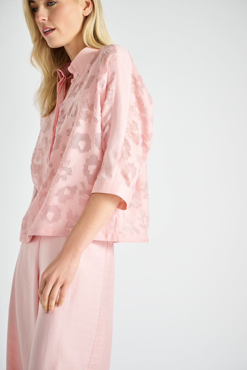 Roze polo-bloes met transparante bloemen