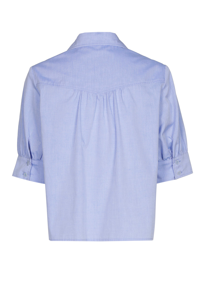 Lichtblauw bloesje met korte mouwen