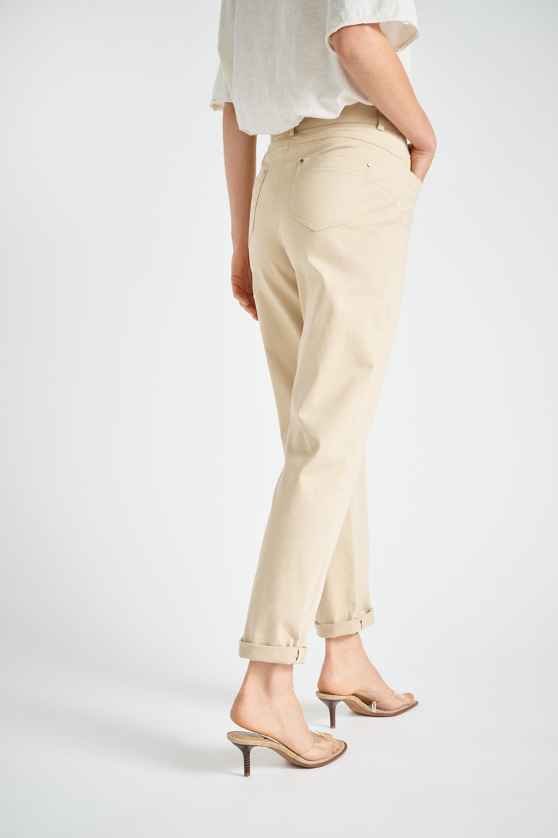 Rechte korte beige five-pocket broek