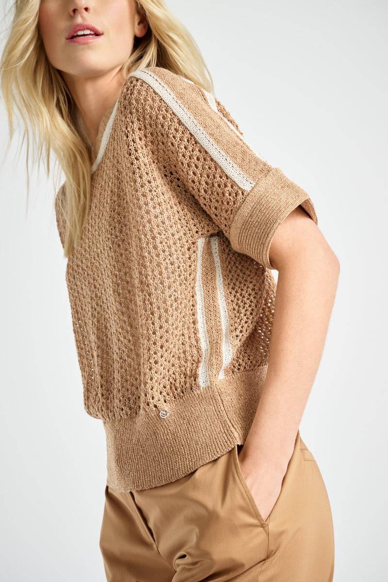 Crochet trui camel met ecru bies